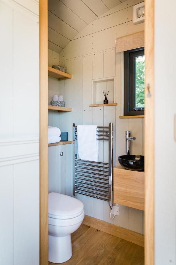 Boutique Cornish Shepherd'S Hut With Hot Tub Launceston Zewnętrze zdjęcie